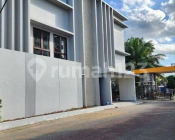 Rumah Villa Jogja Fasco Mansion Residence Cocok Buat Homestay